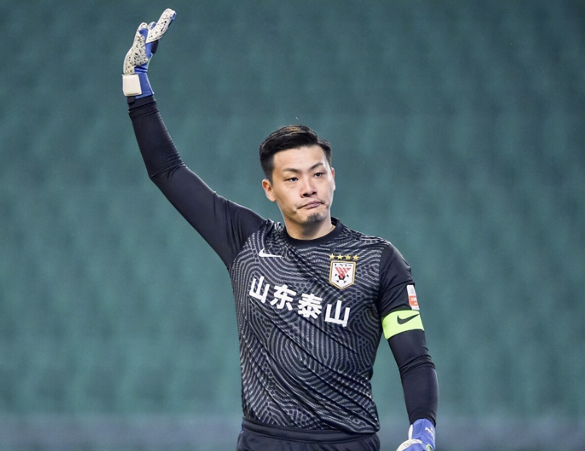 山东泰山加时末段扳平良机，志在意甲名次提升，气氛紧张，临场指挥获称赞-英雄联盟台服官网