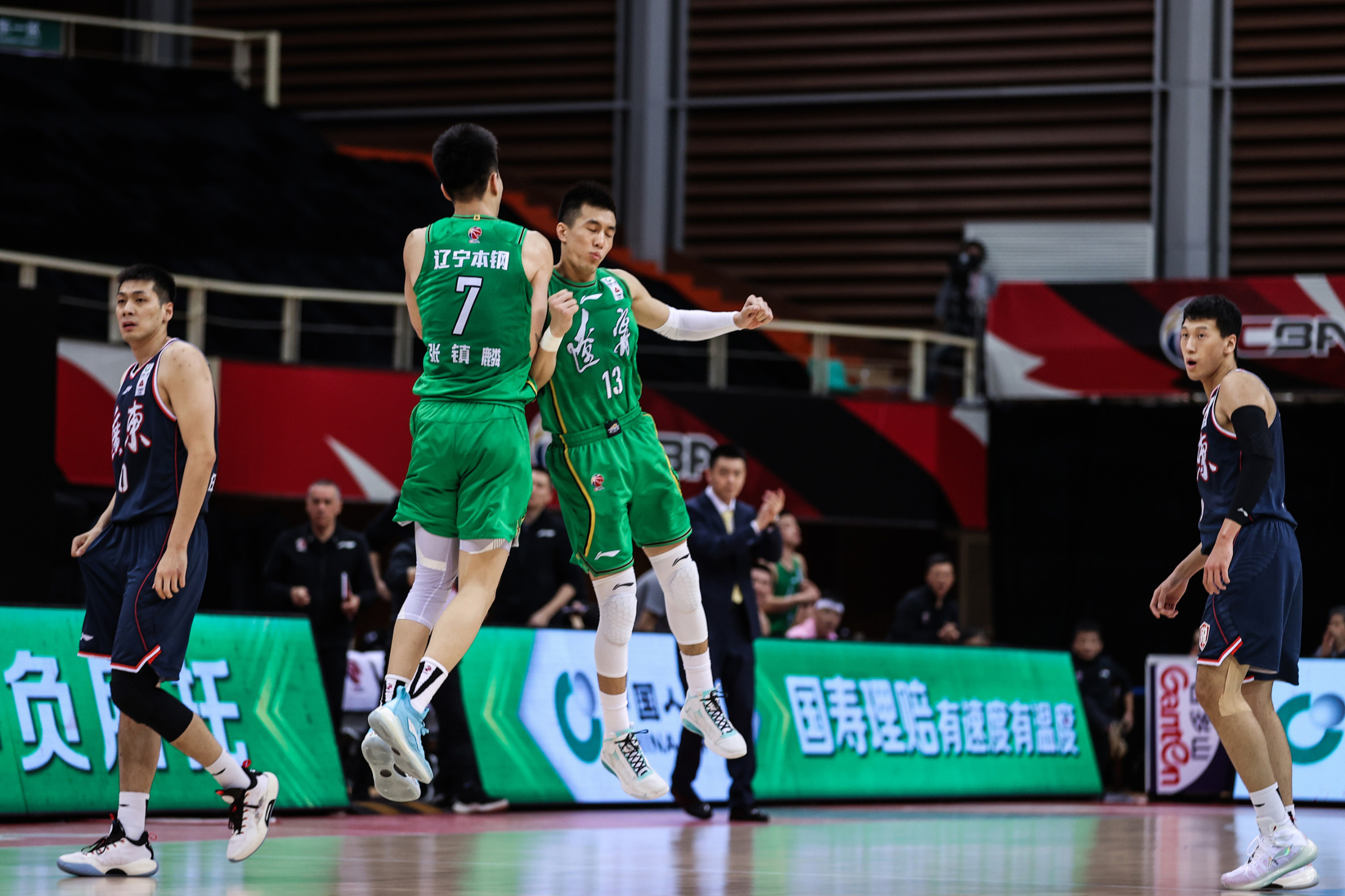 荆棘满途by丧鱼李斯安 荆棘满途by丧鱼李斯安